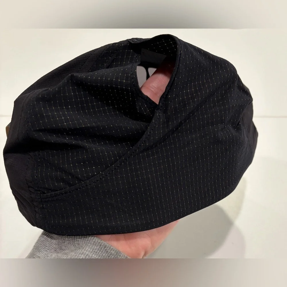 The North Face Women’s L/XL Horizon Hat Black NWT Ponytail Opening Fitted Cap